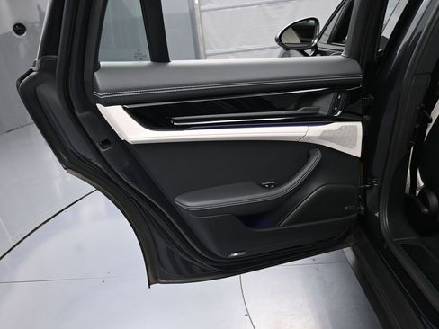 Certified 2024 Porsche Panamera 4 image 23