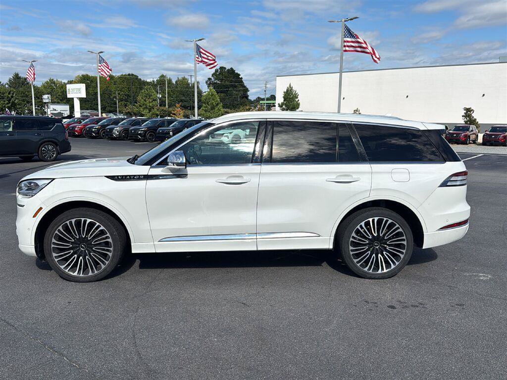 Used 2022 Lincoln Aviator Black Label w/ Dynamic Handling Package AWD/4WD image 4