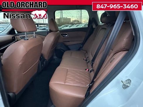 Used 2024 Nissan Rogue Platinum image 12