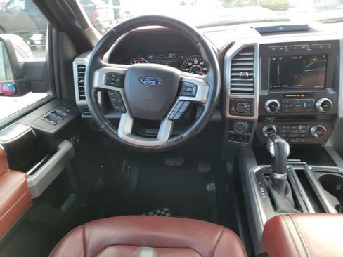 Used 2018 Ford F150 Platinum w/ Equipment Group 701A Luxury image 17