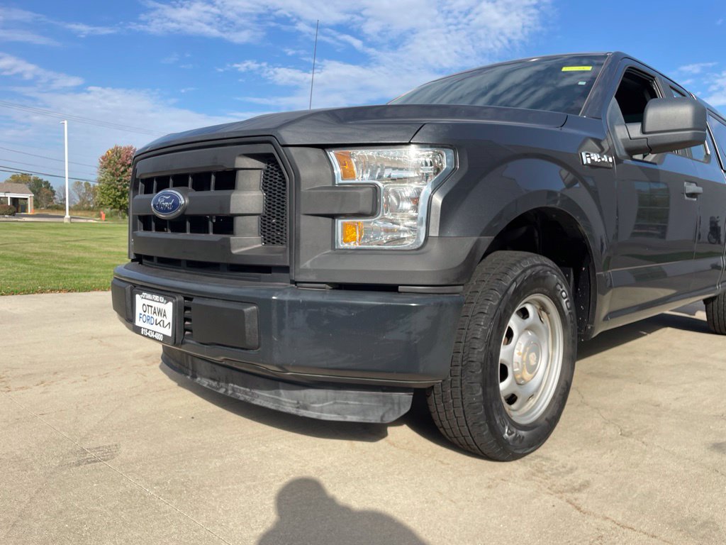 Used 2015 Ford F150 XL w/ Equipment Group 101A Mid RWD image 16