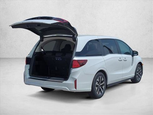 Used 2026 Honda Odyssey EX-L image 2