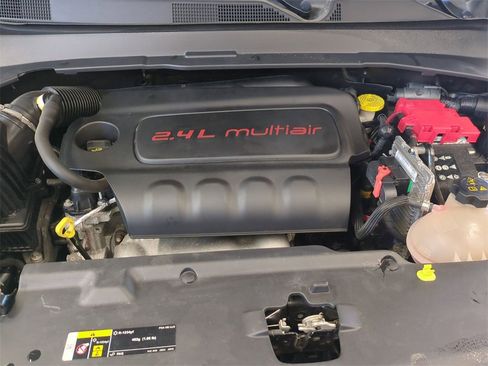 Used 2020 Jeep Compass Latitude w/ Cold Weather Group image 36