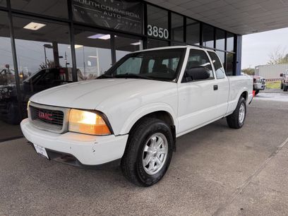 Used 2001 GMC Sonoma SL w/ Convenience Pkg