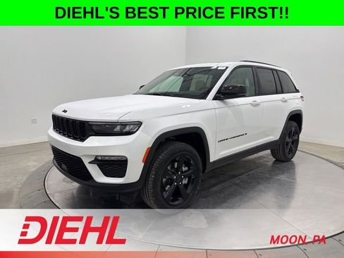 New 2025 Jeep Grand Cherokee Limited w/ Black Appearance Package AWD/4WD image 3