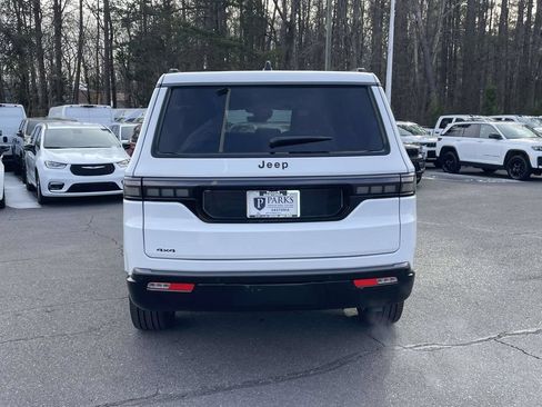 New 2026 Jeep Grand Wagoneer Limited AWD/4WD image 7