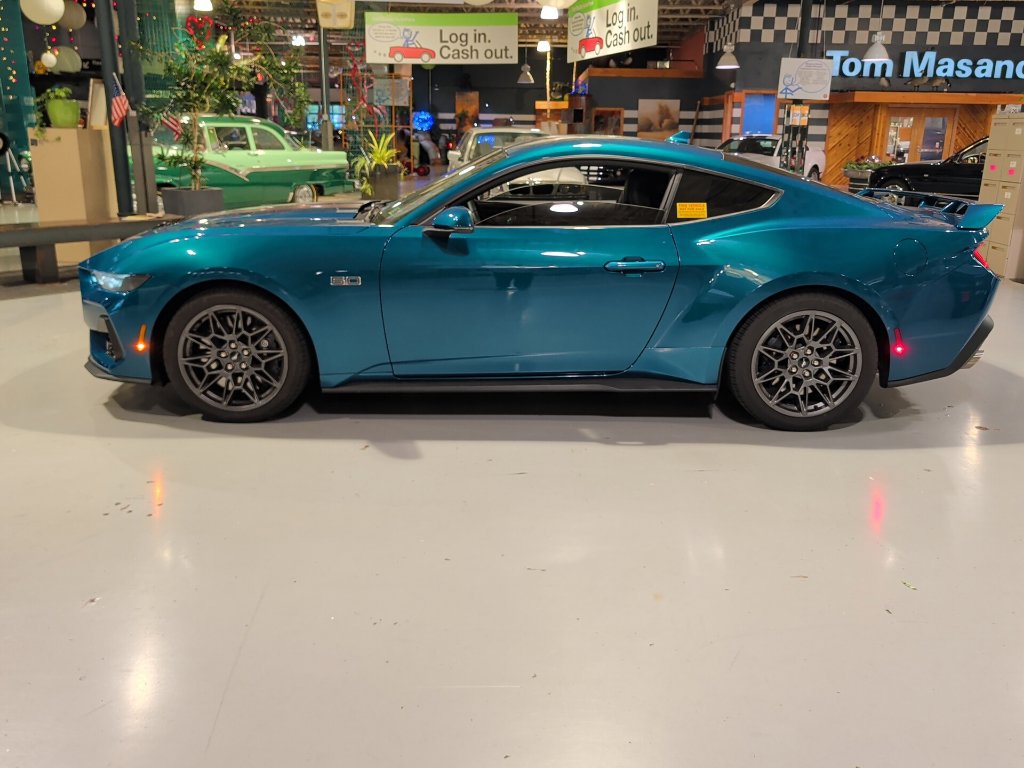 Used 2026 Ford Mustang GT Premium w/ GT Performance Package RWD image 16