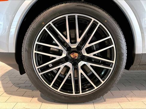 New 2026 Porsche Cayenne E-Hybrid image 11