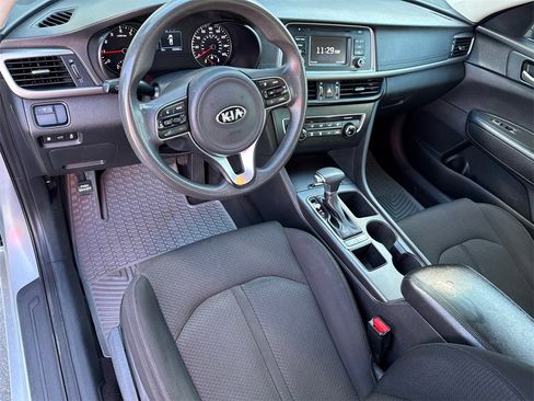 Used 2017 Kia Optima LX w/ Option Group 014 image 6