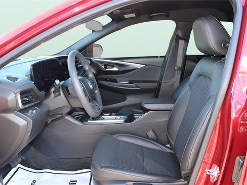 Used 2024 Buick Envista Preferred w/ Convenience II Package image 15