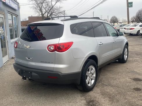 Used 2012 Chevrolet Traverse LT image 4