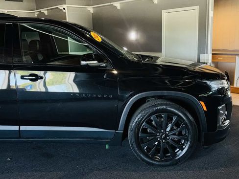 Used 2023 Chevrolet Traverse RS AWD/4WD image 5