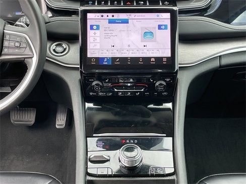 Used 2023 Jeep Grand Cherokee 4WD 4xe image 16