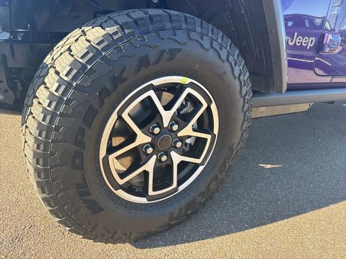 New 2026 Jeep Gladiator Rubicon w/ Safety Group image 36