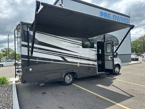 Used 2020 Mercedes-Benz Sprinter 3500 image 11