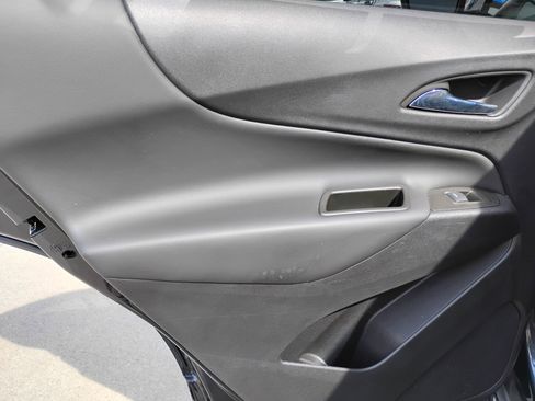 Used 2023 Chevrolet Equinox LT image 16