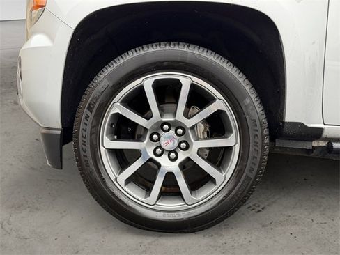 Used 2018 GMC Canyon Denali image 14