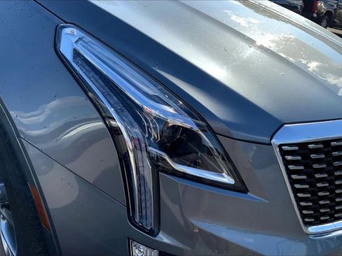 Used 2022 Cadillac XT5 Premium Luxury w/ LPO, Floor Liner Package image 28