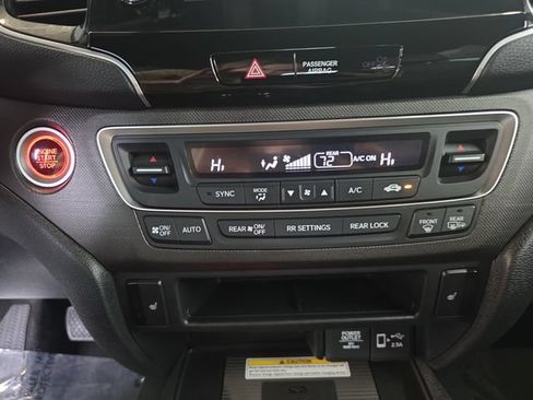 Used 2022 Honda Pilot TrailSport image 25