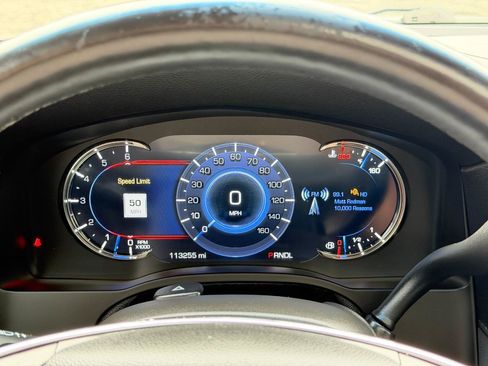 Used 2017 Cadillac Escalade Luxury AWD/4WD image 94