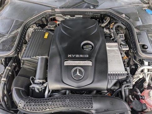 Used 2018 Mercedes-Benz C 350e Sedan image 23