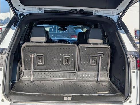 Used 2023 Chevrolet Traverse LT w/ LPO, Floor Liner Package image 22