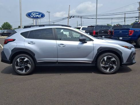 Used 2024 Subaru Crosstrek 2.5i Limited AWD/4WD image 10