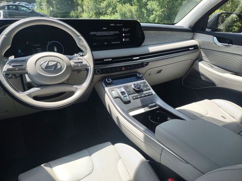 Used 2024 Hyundai Palisade Calligraphy AWD/4WD image 9
