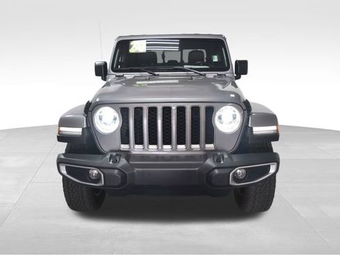 Certified 2020 Jeep Gladiator Overland image 3