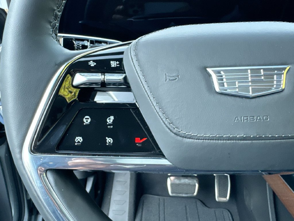 Used 2026 Cadillac Vistiq Premium Luxury AWD/4WD image 17