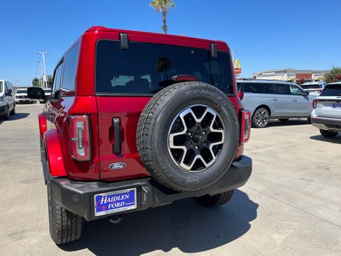 New 2026 Ford Bronco Outer Banks AWD/4WD image 4