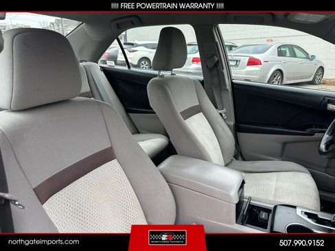 Used 2012 Toyota Camry LE image 16