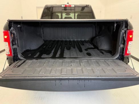 Used 2020 RAM 1500 Big Horn AWD/4WD image 9