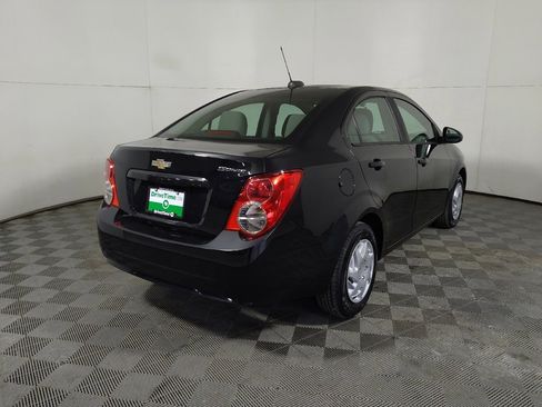 Used 2015 Chevrolet Sonic LS image 9