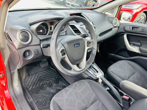 Used 2013 Ford Fiesta SE image 6