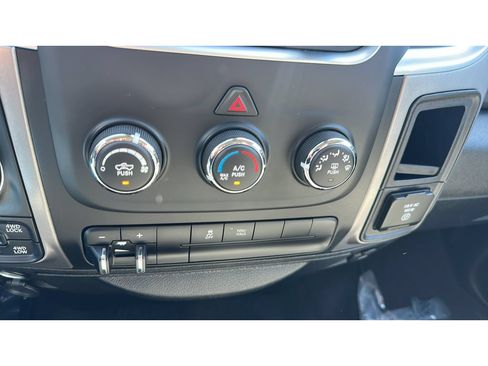 Used 2023 RAM 1500 Classic SLT AWD/4WD image 14