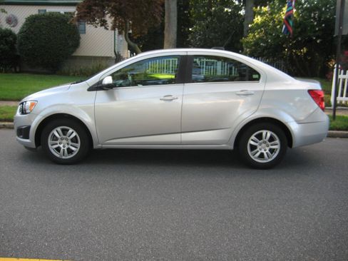 Used 2016 Chevrolet Sonic LT FWD image 19