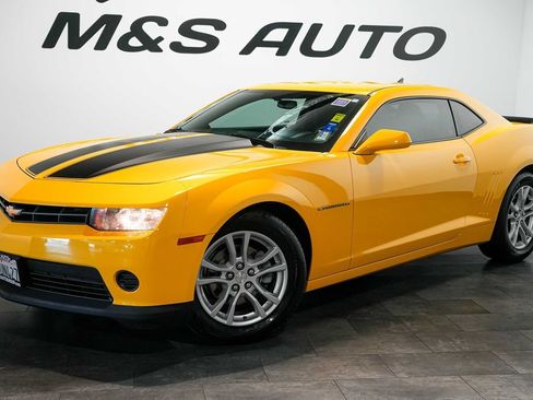 Used 2014 Chevrolet Camaro LS RWD image 2