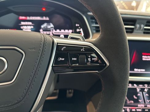 Used 2025 Audi RS 6 performance image 14