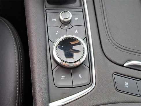 Used 2025 Cadillac XT5 Premium Luxury image 24