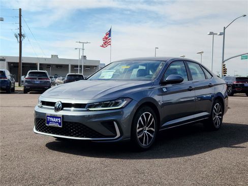 New 2025 Volkswagen Jetta SE image 6