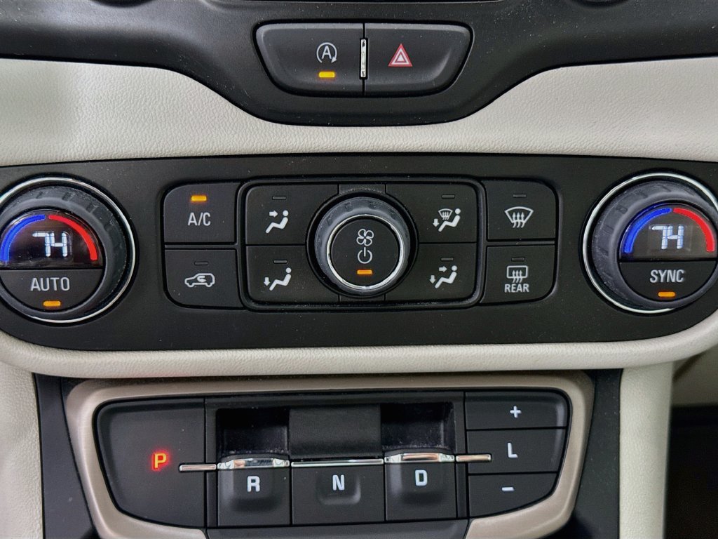 Used 2023 GMC Terrain Denali AWD/4WD image 17