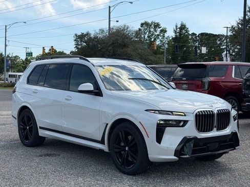 Used 2023 BMW X7 xDrive40i w/ Executive Package AWD/4WD image 8