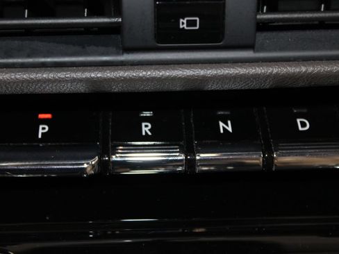 Used 2021 Lincoln Corsair AWD w/ Premium Package image 28