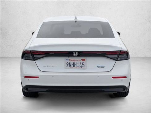 Used 2023 Honda Accord Touring image 6