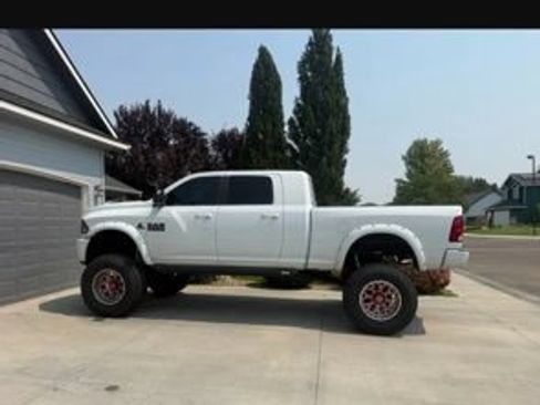 Used 2018 RAM 2500 Big Horn w/ Sport Appearance Group AWD/4WD image 4