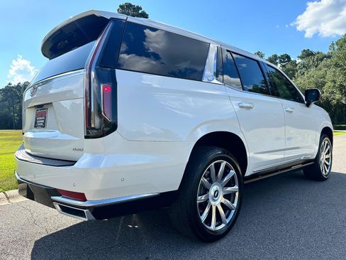 Used 2022 Cadillac Escalade Premium Luxury Platinum AWD/4WD image 5