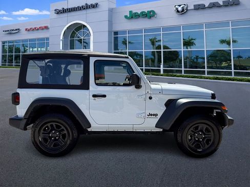 Used 2023 Jeep Wrangler Sport AWD/4WD image 8