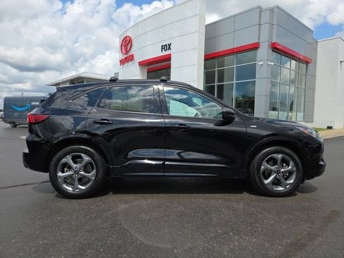 Used 2023 Ford Escape ST-Line w/ Tech Pack #1 AWD/4WD image 10