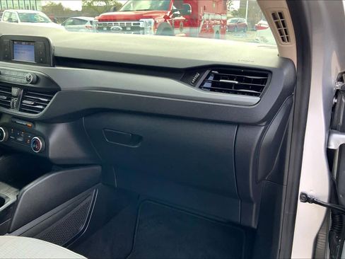 Used 2020 Ford Escape S image 17